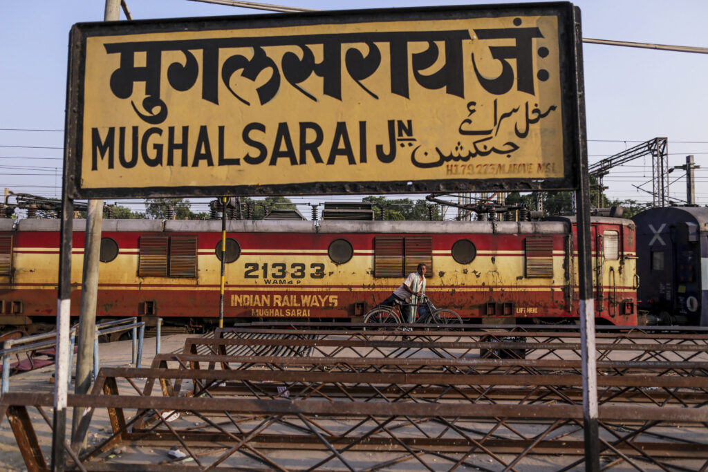 Hindu Heritage Replaces Muslim Names in Indian Railway Stations